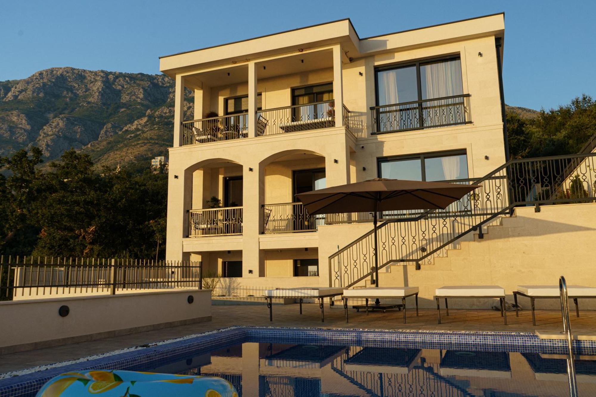 Zoe Budva